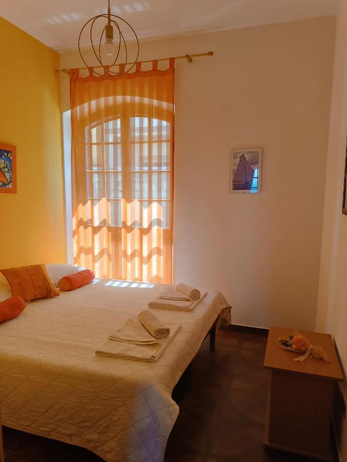 Brezza Marina Apartment กัสเตลซาร์โด ภายนอก รูปภาพ